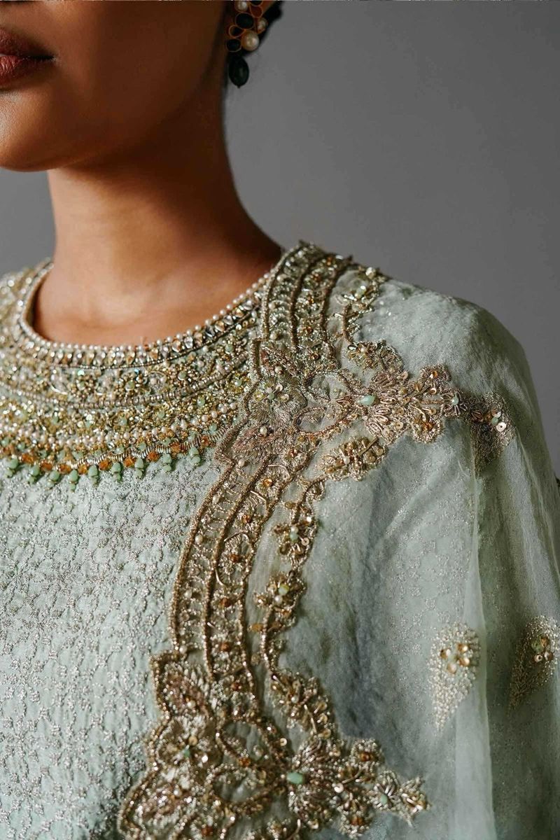Aari Work embroidery sample 4 - handcrafted Indian artisan work